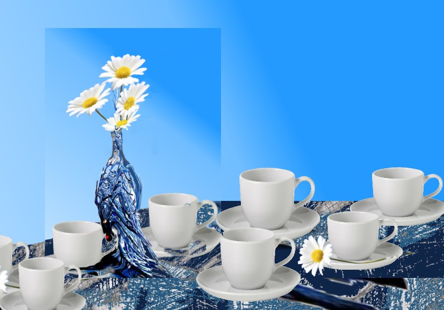 Tazas de café la muerte jarrón y seis margaritas